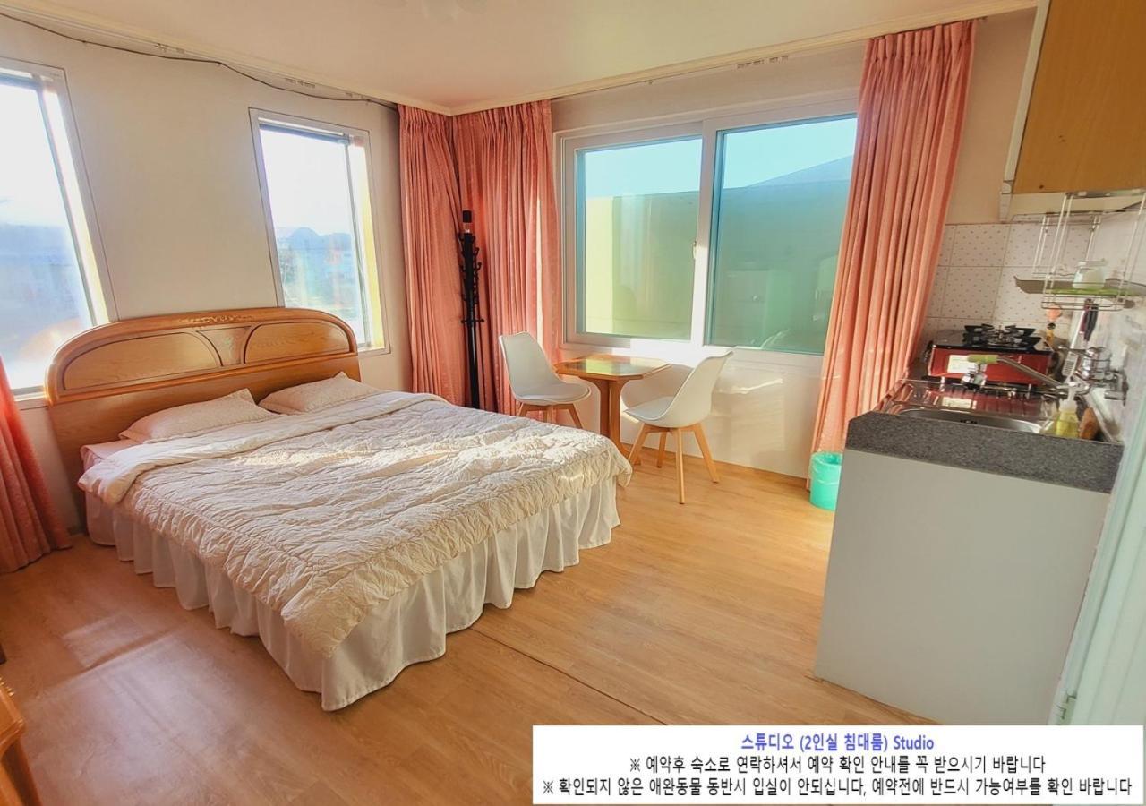 Seaside Minbak Villa Госеонг Екстериор снимка