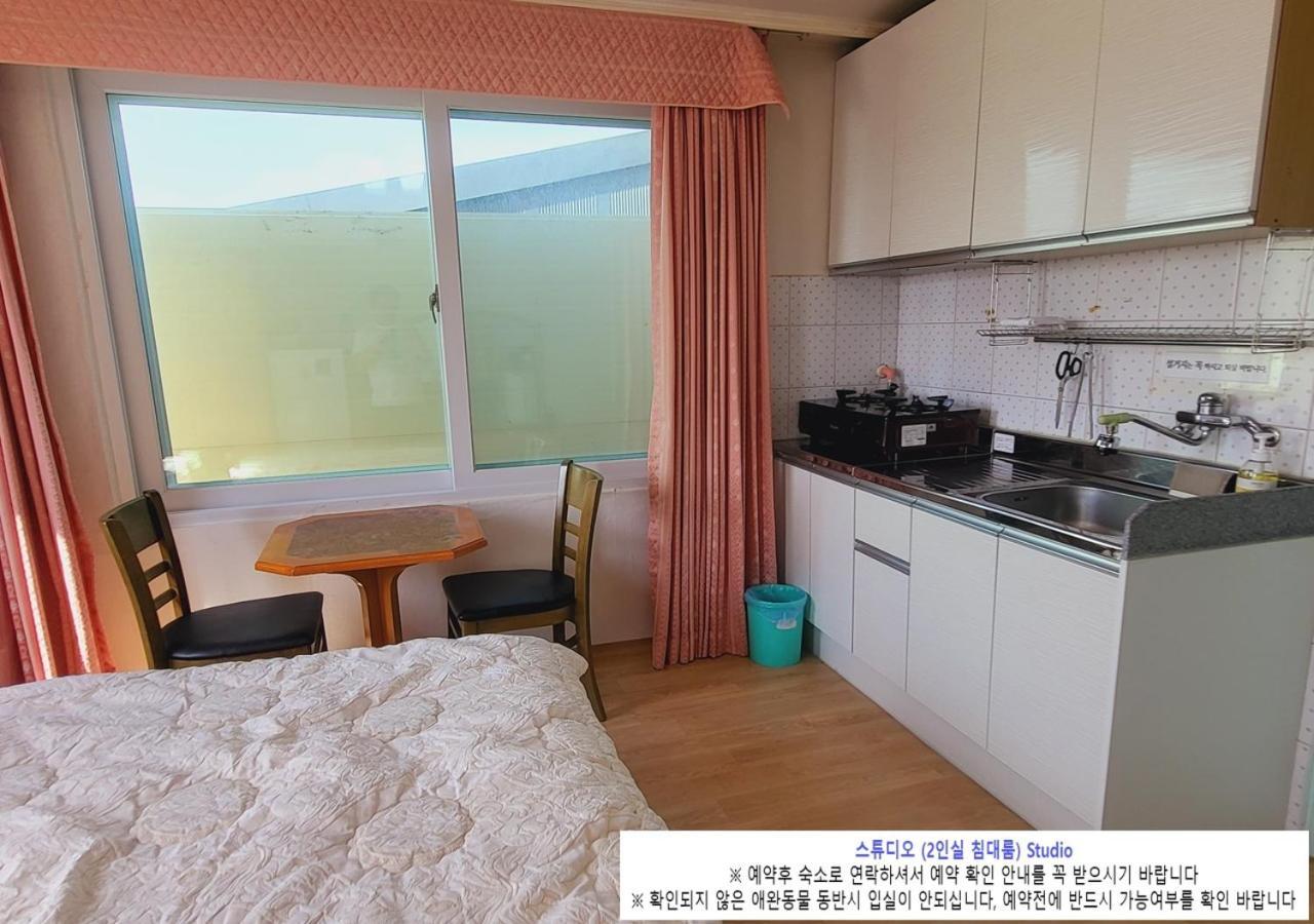 Seaside Minbak Villa Госеонг Екстериор снимка